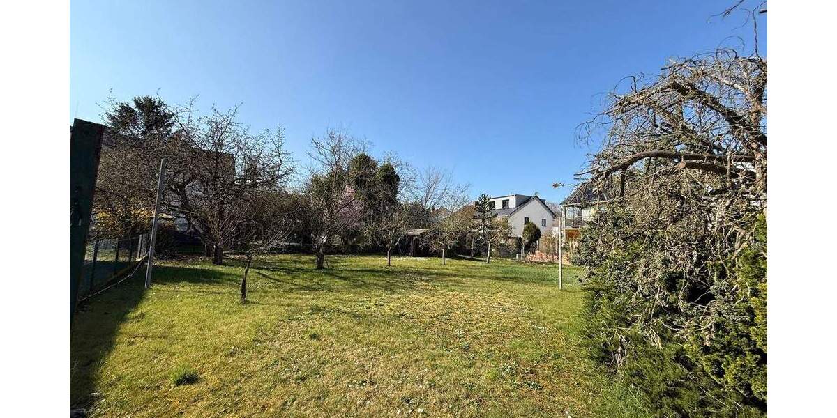 Bungalow mit großem Grundstück zimmer