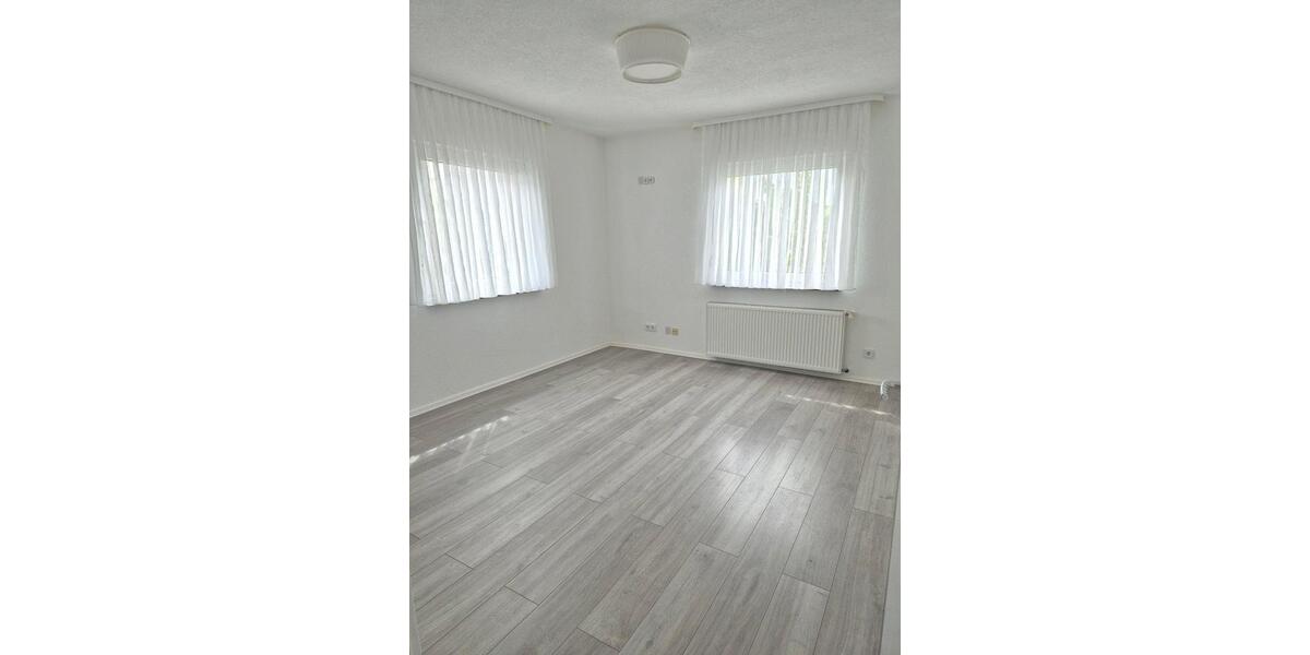 Erdgeschoßwohnung Bischofsheim - 4.5 Zimmer, 143 m&sup2;, 1.790&euro; | Angebot:26221976