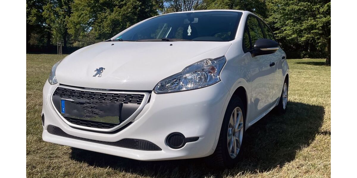 Peugeot 208 64.500 km 4.599 &euro; Seligenstadt 63500