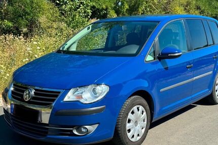 VW Touran 190.000 km 2.999 &euro; Frankfurt am main 60069