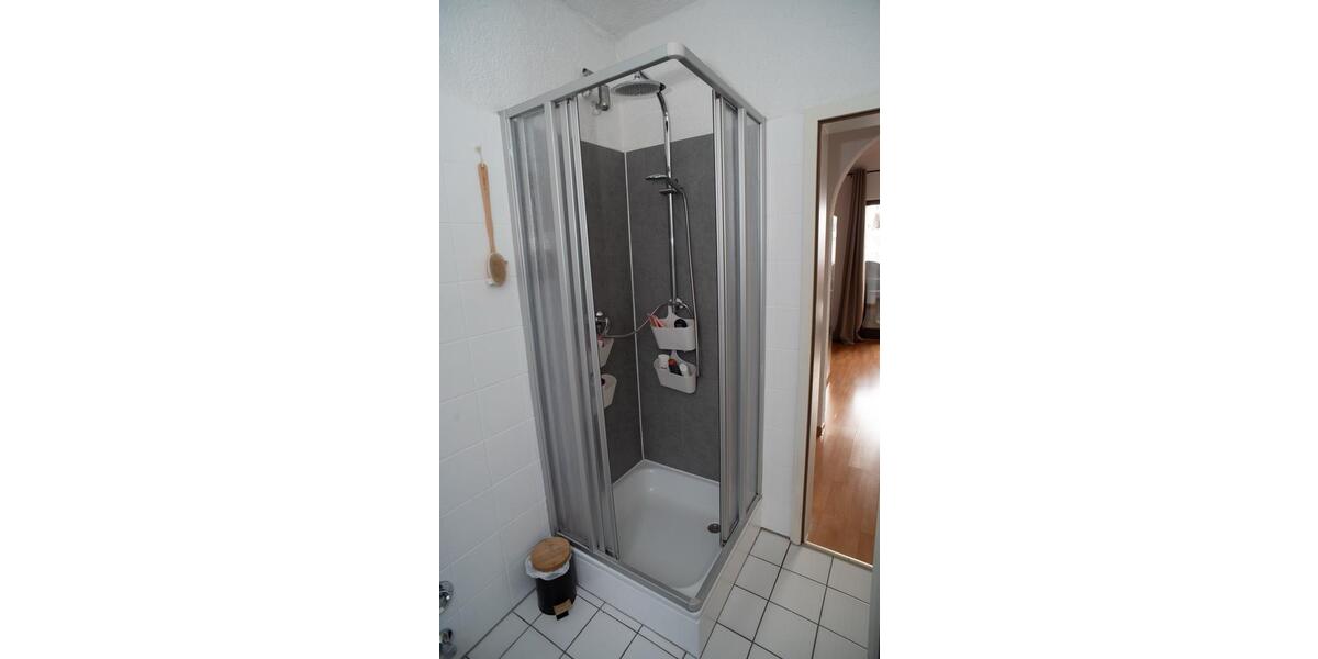 Dachgeschoßwohnung Münster (Hessen) - 4 Zimmer, 120 m&sup2;, 1.200&euro; | Angebot:25376343