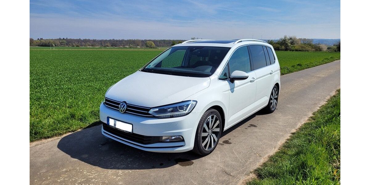 VW Touran 93.000 km 17.900 &euro; Groß-Umstadt 64823