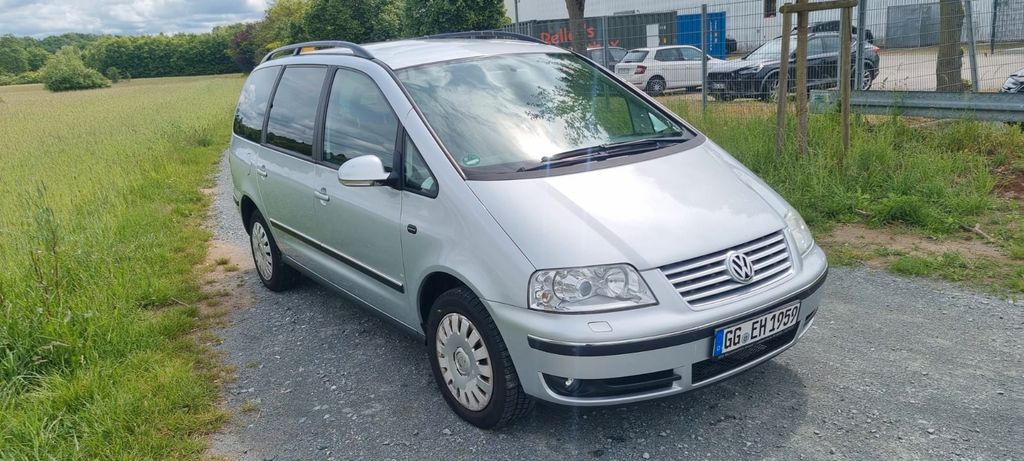VW Sharan 167.000 km 5.200 &euro; Mörfelden-Walldorf 64546