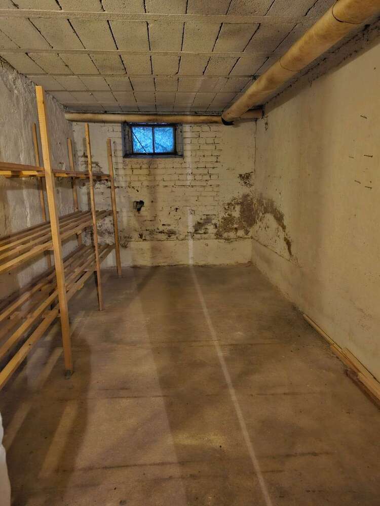 Halle in Frankfurt am Main 140 € 14 m²