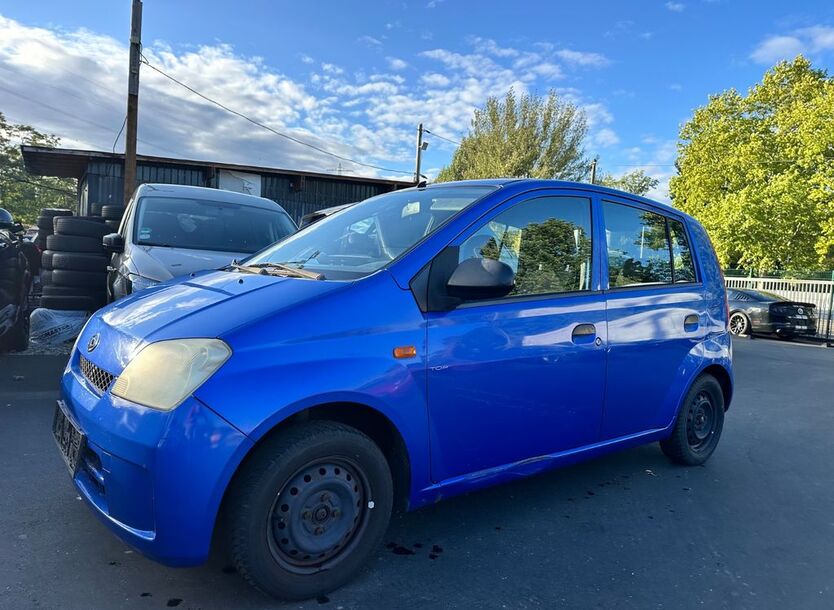 Daihatsu Cuore 184.000 km 999 € Frankfurt am Main 60486