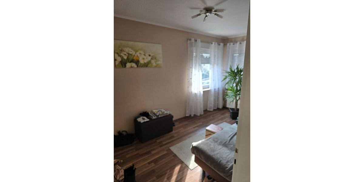 3-Zimmer-Eigentumswohnung mit Gartenanteil und Garage 3 zimmer