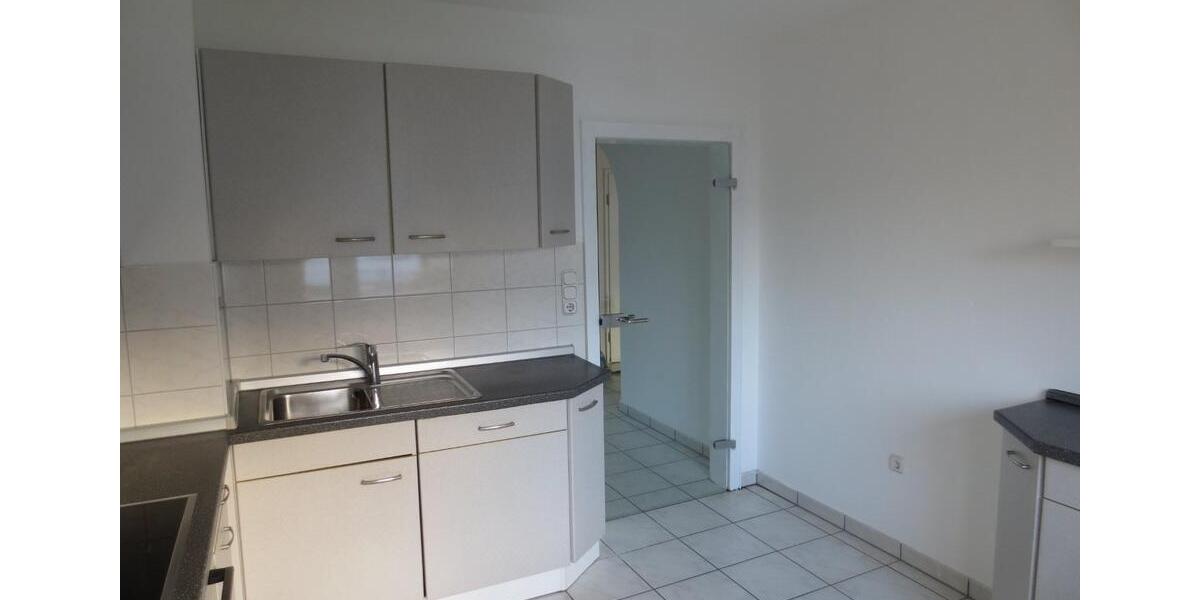 Erdgeschoßwohnung Offenbach am Main Bürgel - 3 Zimmer, 95 m&sup2;, 1.400&euro; | Angebot:24874014
