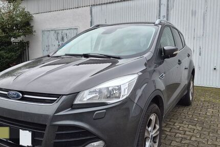 Ford Kuga 162.000 km 8.450 &euro; Pfungstadt 64319