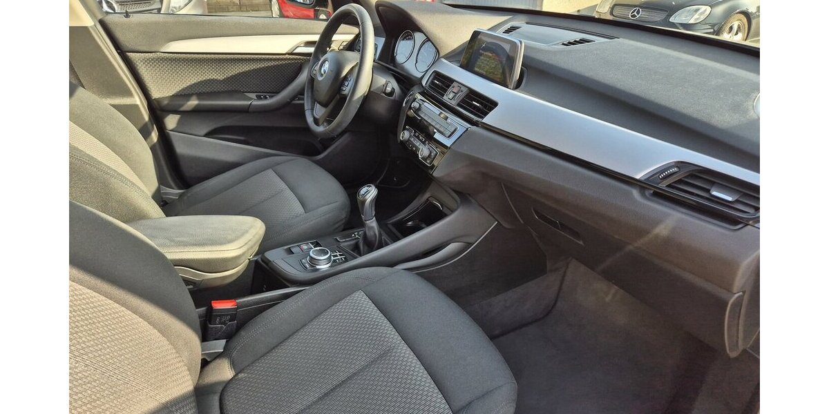 BMW X1 sDrive 18 i Advantage LED-Scheinwerfer, Navigat 57.929 km 17.690 &euro; Rodgau 63110