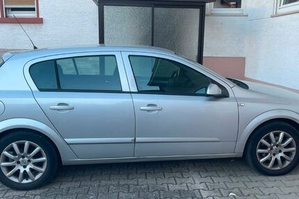 Opel Astra 196.000 km 2.300 &euro; Büttelborn 64572