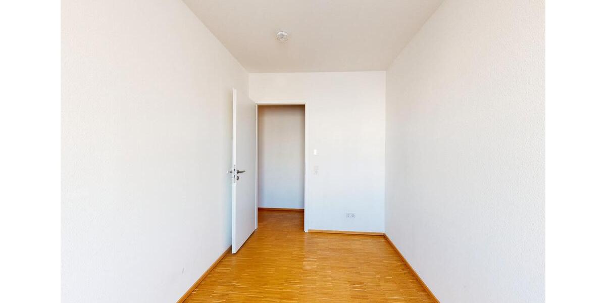 Etagenwohnung Frankfurt am Main Niederrad - 4 Zimmer, 107 m&sup2;, 1.740&euro; | Angebot:25574961