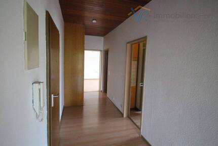 Wohnung Bischofsheim - 3 Zimmer, 97 m&sup2;, 950&euro; | Angebot:26816171