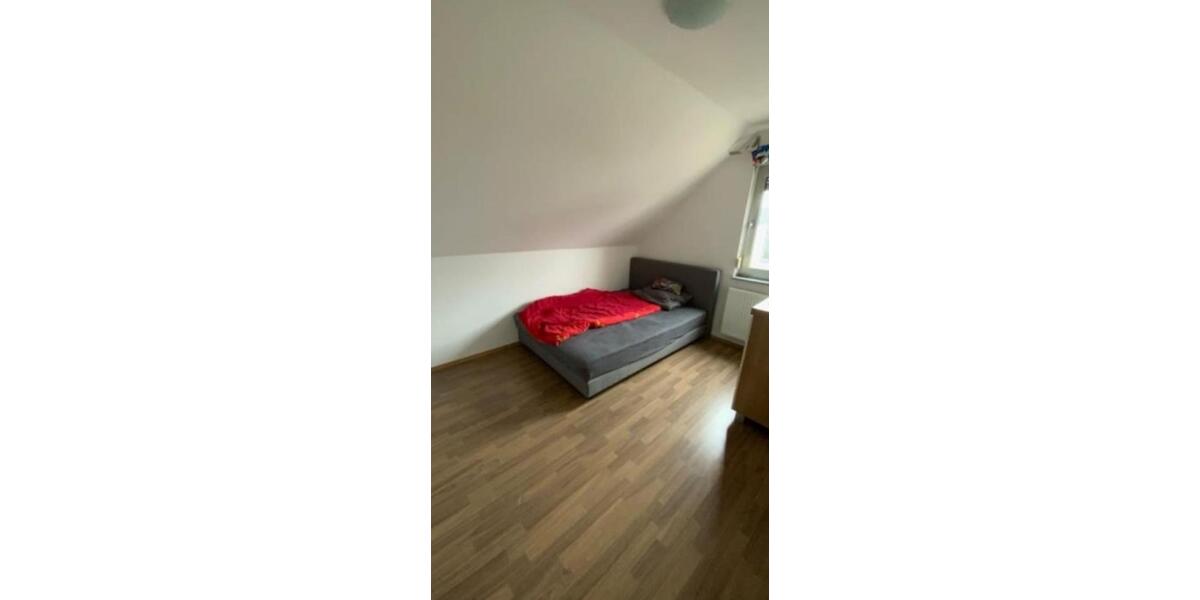 Großzügiges EFH mit weiterem Anbaupotential 5 zimmer