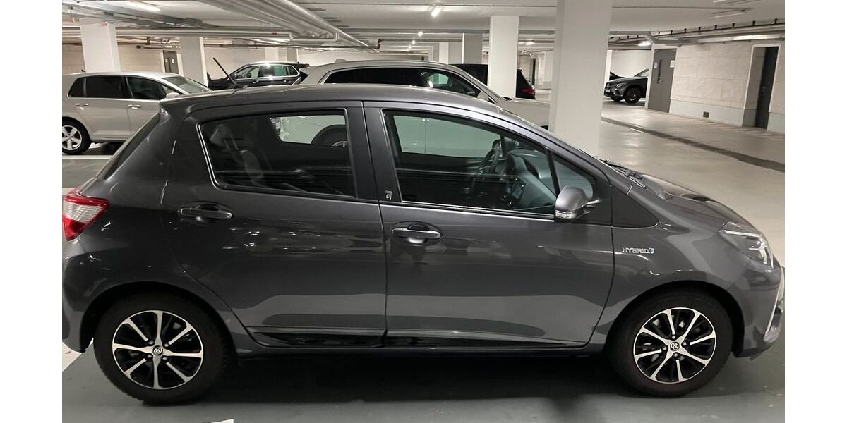 Toyota Yaris 26.000 km 14.500 &euro; Frankfurt am Main 60438