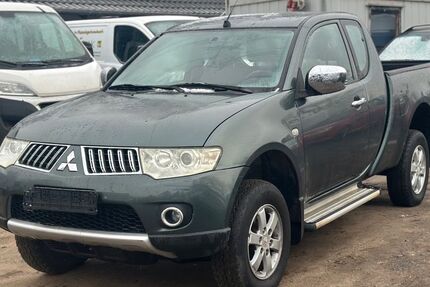 Mitsubishi L200 272.000 km 7.950 &euro; Darmstadt 64293