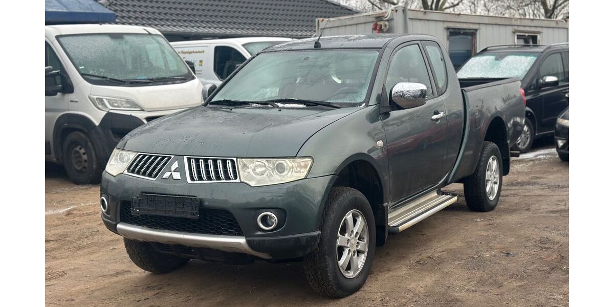 Mitsubishi L200 272.000 km 7.950 &euro; Darmstadt 64293