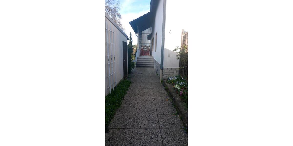 Etagenwohnung Hofheim am Taunus - 4 Zimmer, 88 m&sup2;, 1.200&euro; | Angebot:26373436