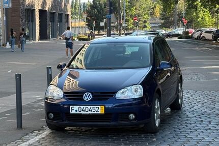 VW Golf 203.720 km 2.600 &euro; Frankfurt am Main 60316