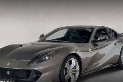 Ferrari 812 11.700 km 309.800 € Frankfurt 60326