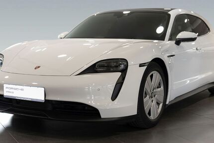 Porsche Taycan 45.083 km 60.770 &euro; Frankfurt 60314