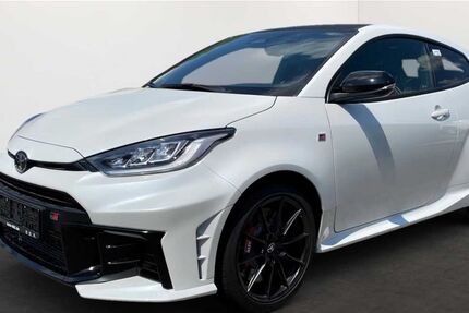 Toyota Yaris 4.000 km 46.480 &euro; Darmstadt 64293