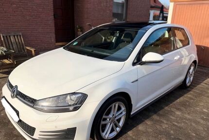 VW Golf 248.000 km 7.999 &euro; Kelsterbach 65451