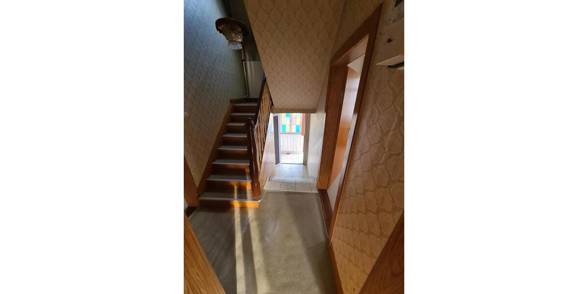 Einfamilienhaus Breuberg - 7 Zimmer, 150 m&sup2;, 290.000&euro; | Angebot:27115150
