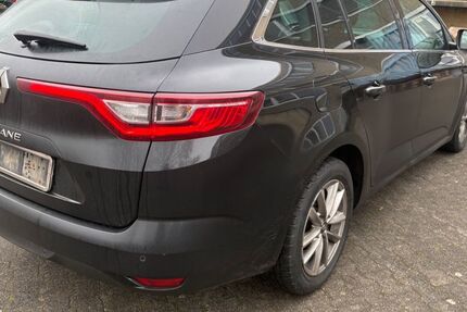 Renault Megane 254.000 km 6.800 € Frankfurt am Main 60389