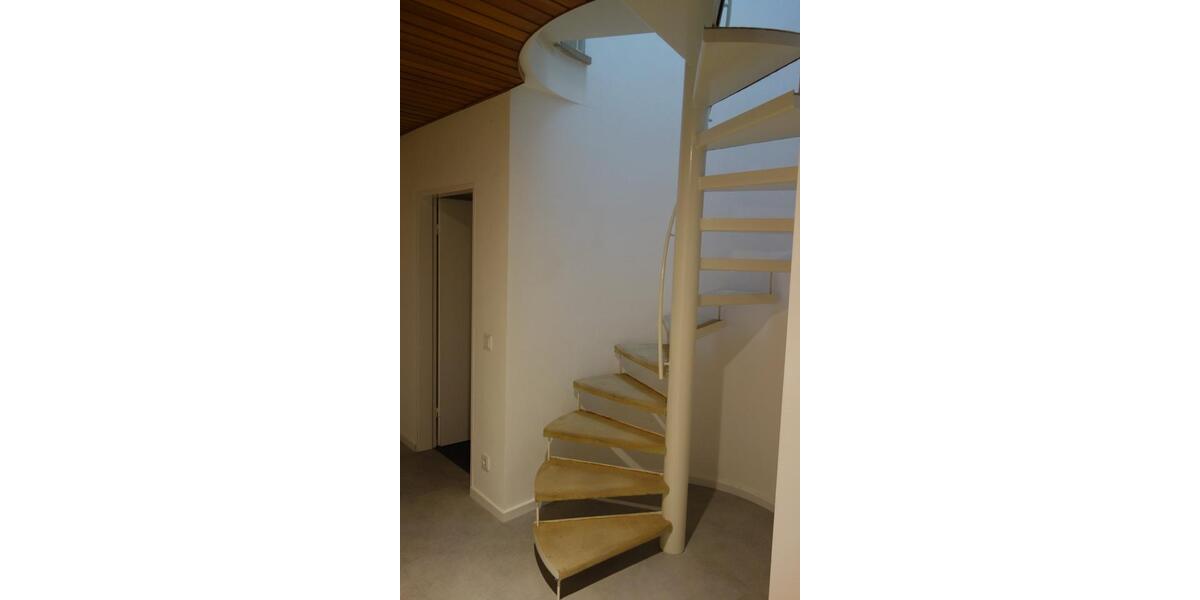 Reihenhaus Frankfurt am Main Innenstadt 3 - 5 Zimmer, 172 m&sup2;, 2.450&euro; | Angebot:25164597