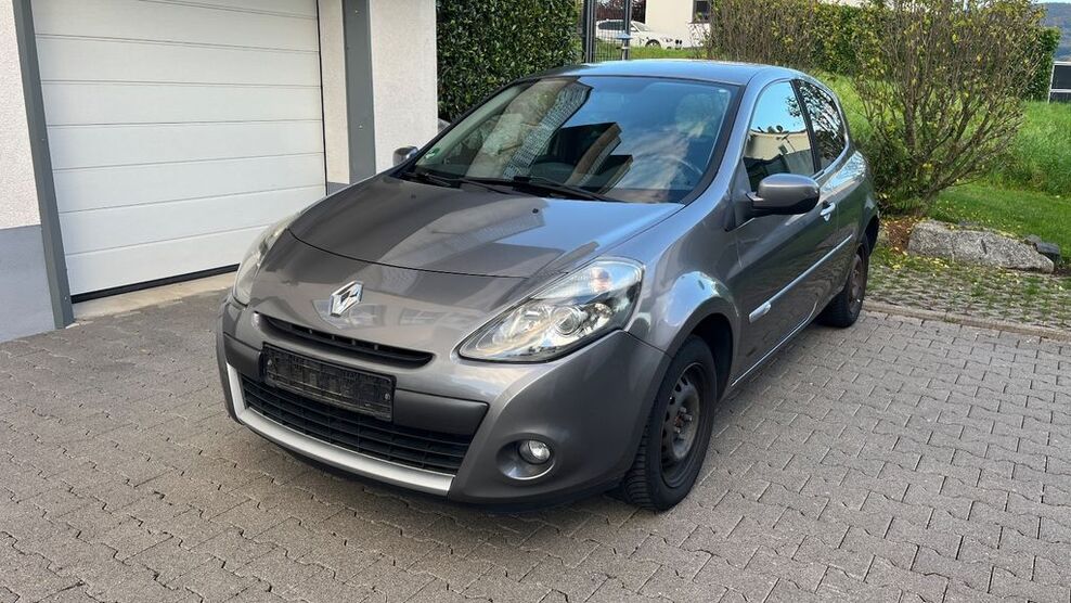 Renault Clio 174.500 km 2.900 € Rimbach 64668