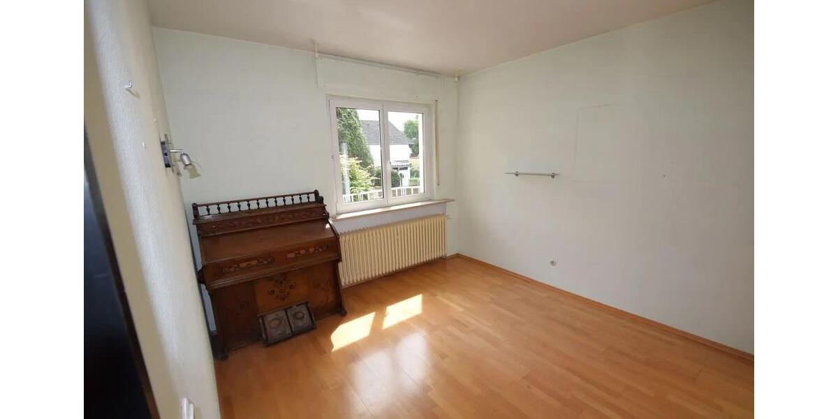 Mehrfamilienhaus, Wohnhaus Weiterstadt - 10.5 Zimmer, 216 m&sup2;, 690.000&euro; | Angebot:27121038