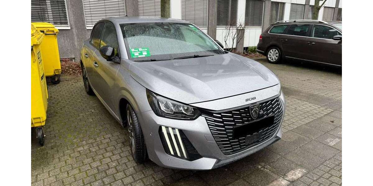 Peugeot 208 26.023 km 13.880 &euro; Rüsselsheim 65428