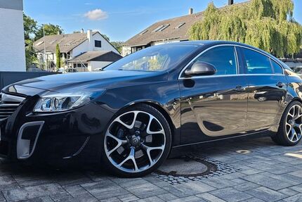 Opel Insignia 195.000 km 9.250 &euro; Nauheim 64569