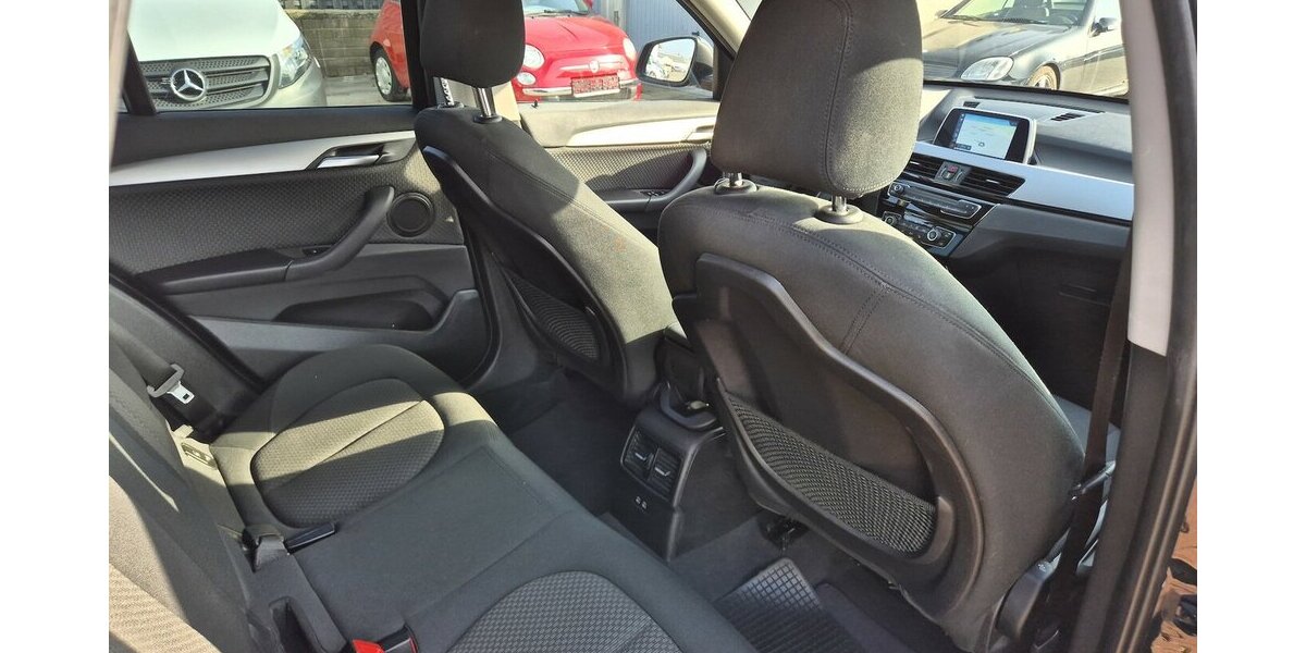BMW X1 sDrive 18 i Advantage LED-Scheinwerfer, Navigat 57.929 km 17.690 &euro; Rodgau 63110