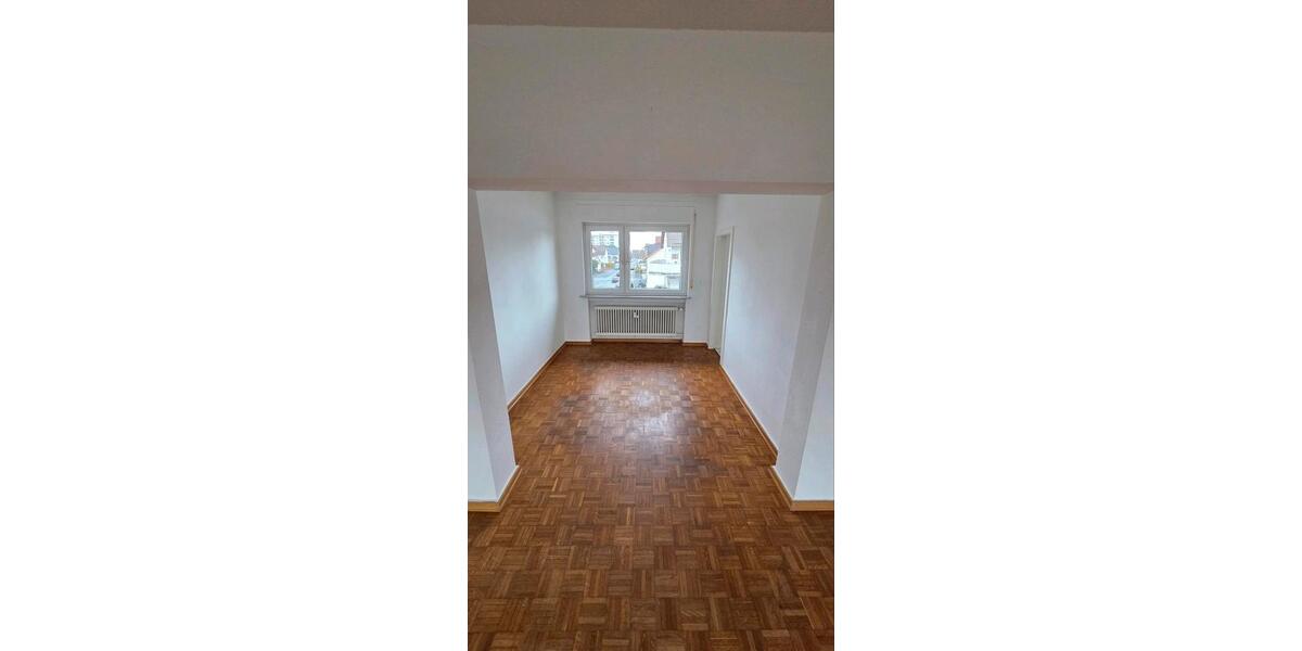 Etagenwohnung Rodgau - 4 Zimmer, 100 m&sup2;, 1.600&euro; | Angebot:25409896