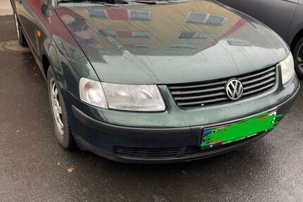 VW Passat 124.889 km 750 &euro; Frankfurt am Main 60385