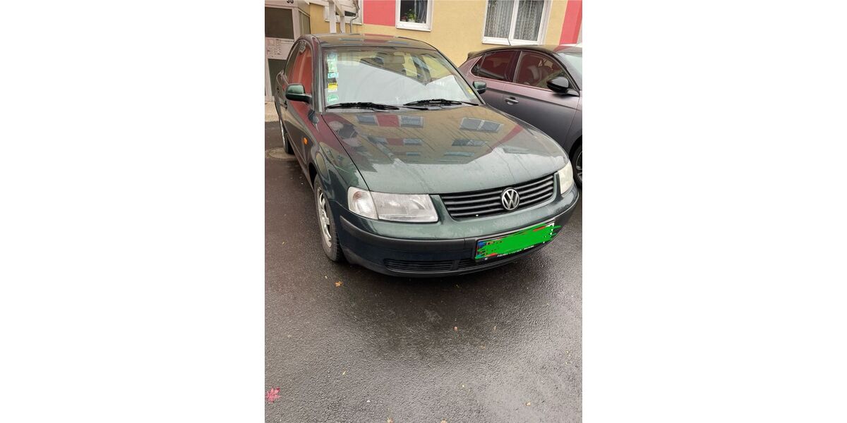 VW Passat 124.889 km 750 &euro; Frankfurt am Main 60385