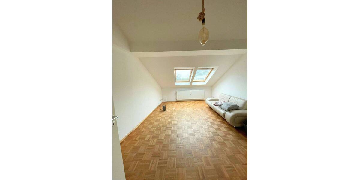 Etagenwohnung Frankfurt am Main Westend-Nord - 2 Zimmer, 61 m&sup2;, 1.010&euro; | Angebot:26875386