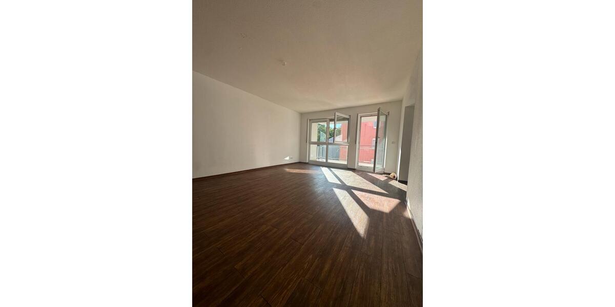 Etagenwohnung Bürstadt - 3 Zimmer, 90 m&sup2;, 1.170&euro; | Angebot:26511897