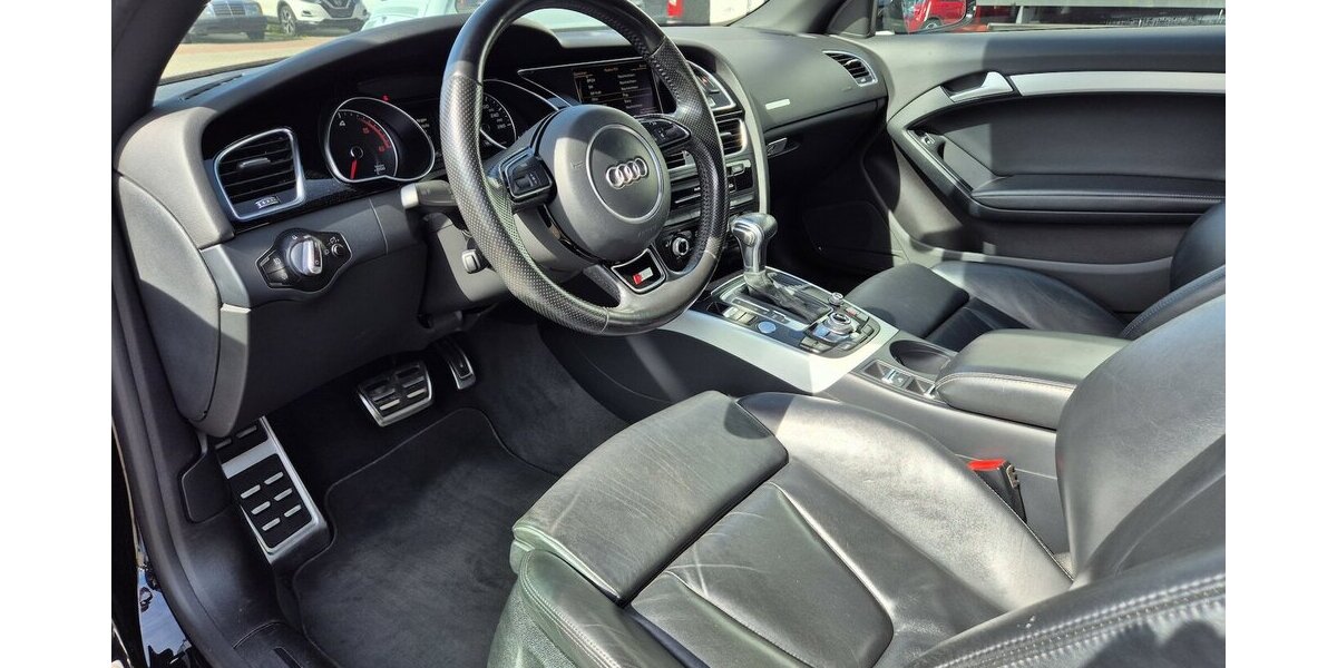 Audi A5 3.0 TDI Cabrio clean diesel quattro S Line, Led 174.990 km 14.890 &euro; Rodgau 63110