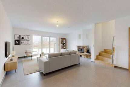 Haus Frankfurt am Main Preungesheim - 5 Zimmer, 226 m&sup2;, 2.950&euro; | Angebot:25152532