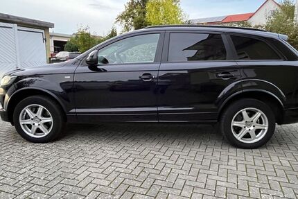 Audi Q7 175.000 km 19.700 € Offenbach 63069