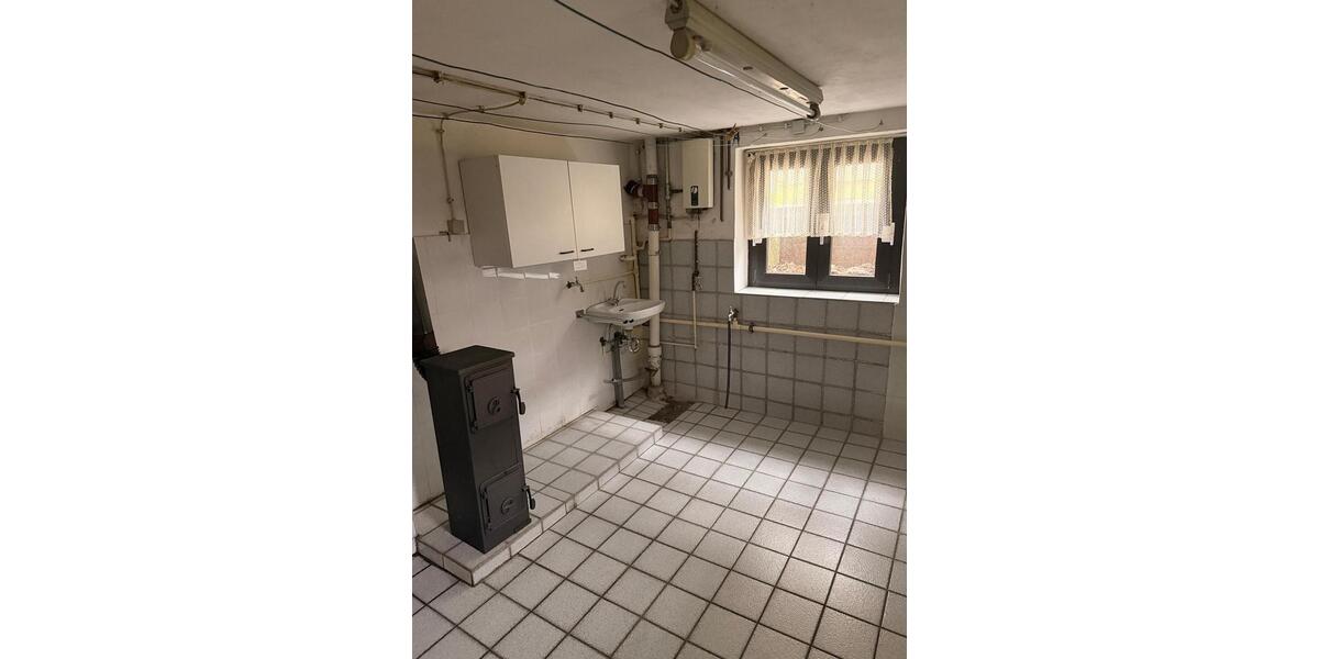 Einfamilienhaus Mainz Laubenheim - 8 Zimmer, 190 m&sup2;, 2.150&euro; | Angebot:25971340