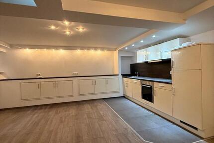 Modernisierte WG-geeignete Maisonettewohnung in der Darmstädter Innenstadt 2 zimmer