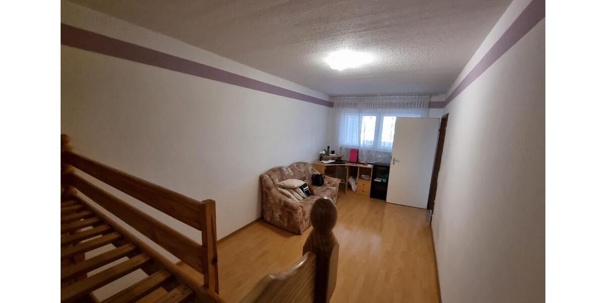 Etagenwohnung Babenhausen - 4.5 Zimmer, 126 m&sup2;, 1.550&euro; | Angebot:24707371