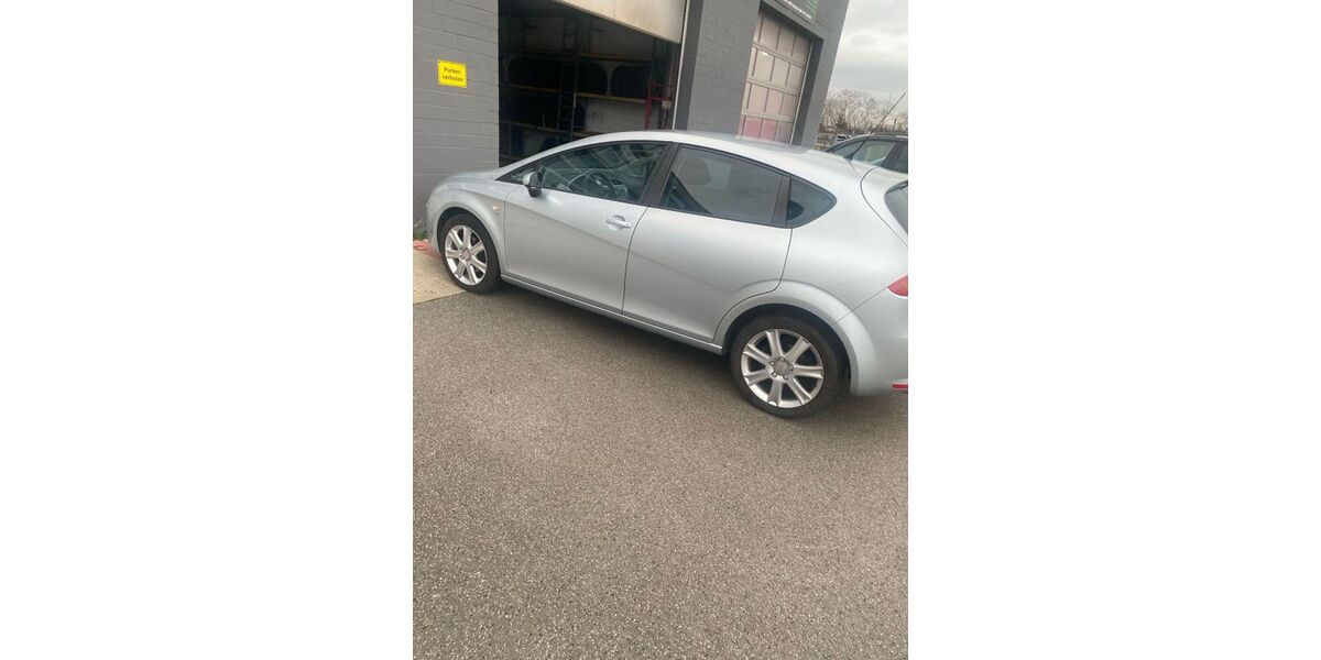 Seat Leon 130.229 km 3.737 &euro; Bensheim 64625