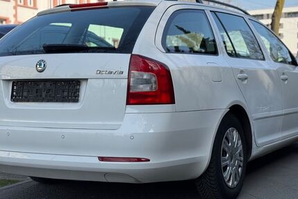 Skoda Octavia 329.100 km 4.250 &euro; Frankfurt 64258