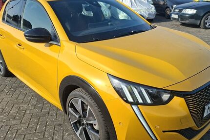Peugeot 208 25.518 km 16.500 &euro; Rodgau Nieder-Roden 63110