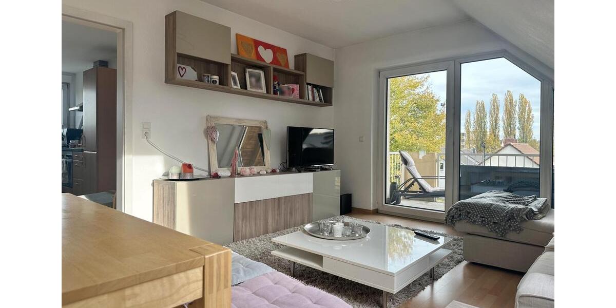 3 Zi.-Dachgeschosswohnung - TOP-Wohnlage im Buchraingebiet 3 zimmer