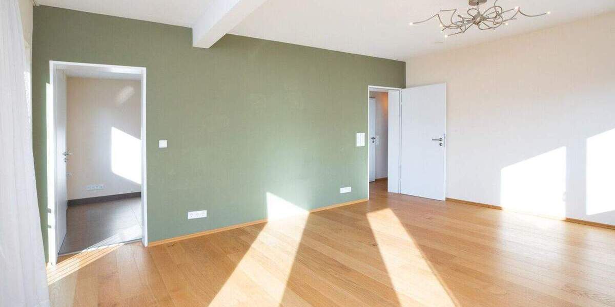Einfamilienhaus Dreieich Dreieichenhain - 9 Zimmer, 205 m&sup2;, 3.400&euro; | Angebot:24528796